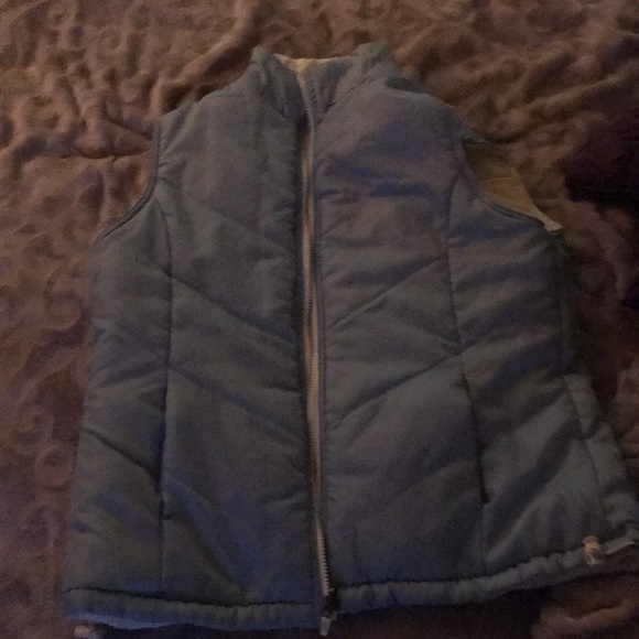 Vest - Picture 3 of 4